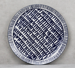 Simple hand-painted 16-piece 10'' plate