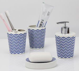 Aquamarine ripple pattern bathroom four-piece set